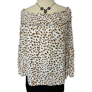 Off-the-shoulder spotted animal print top
